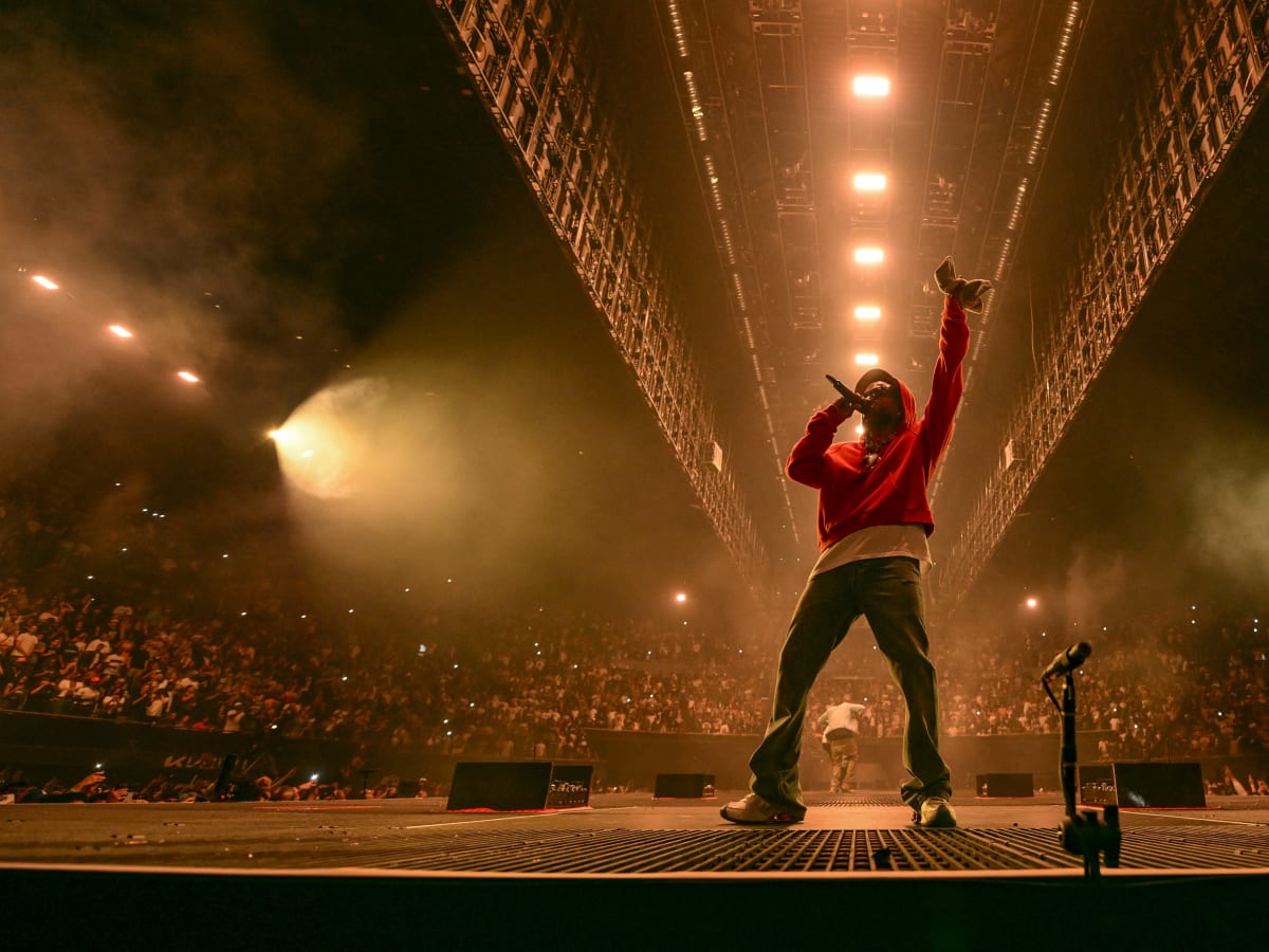 Kendrick Lamar took it old school at The Pop Out wearing Y2K era Nike Shox