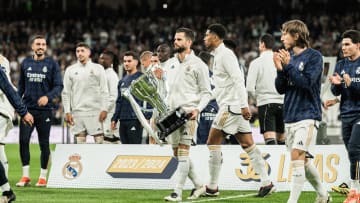 El Real Madrid celebrando uno de sus títulos en LaLiga con la afición merengue
