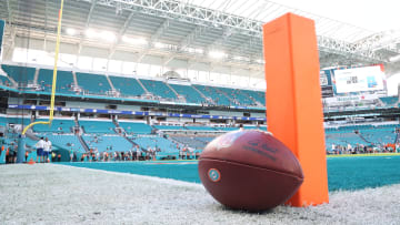 New York Jets v Miami Dolphins