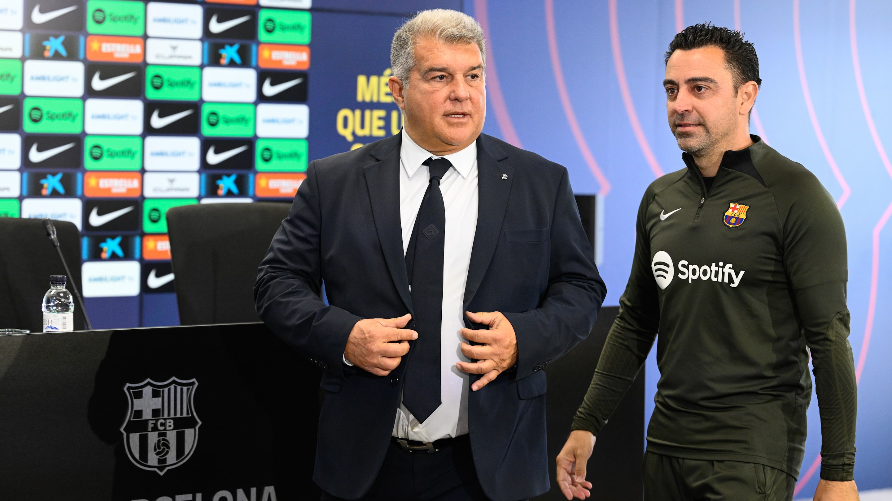 FC Barcelone : Les révélations fortes de Joan Laporta sur le licenciement de Xavi