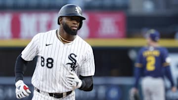 Chicago White Sox center fielder Luis Robert Jr.
