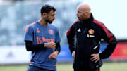 Bruno Fernandes im Gespräch mit Erik ten Hag