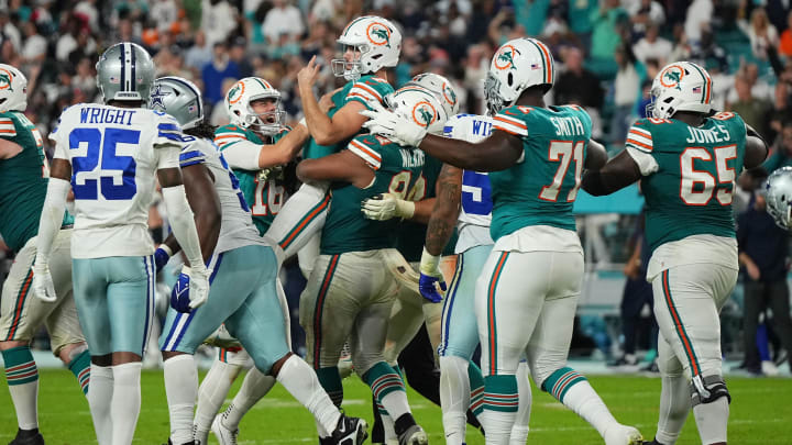 Miami Dolphins kicker Jason Sanders (7) celebrates with teammates after kicking the game-winning field goal against the Dallas Cowboys at Hard Rock Stadium in 2023.