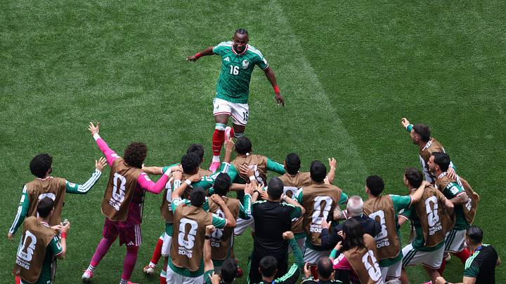 Lo dijo antes del torneo: "Dios a cada uno le da su momento. Tal vez ese no fue mi momento, esperamos que este sea el mío". El 11 de junio, al minuto 9, en el Azteca lleno, Dios cumplió. Lo dijo antes del torneo: "Dios a cada uno le da su momento. Tal vez ese no fue mi momento, esperamos que este sea el mío". El 11 de junio, al minuto 9, en el Azteca lleno, Dios cumplió.