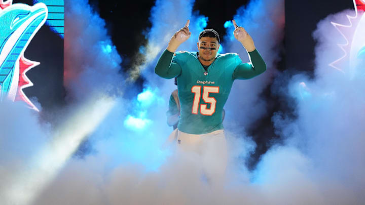 Miami Dolphins EDGE Jaelan Phillips takes the field prior to the game against the Tennessee Titans at Hard Rock Stadium.