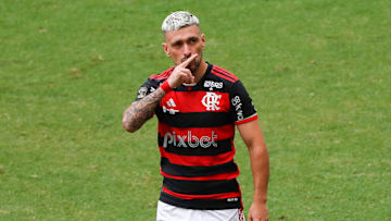 Arrascaeta deve desfalcar o Flamengo nos últimos jogos de 2024