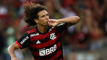 Arão anotou gol decisivo no Clássico dos Milhões deste domingo (20)