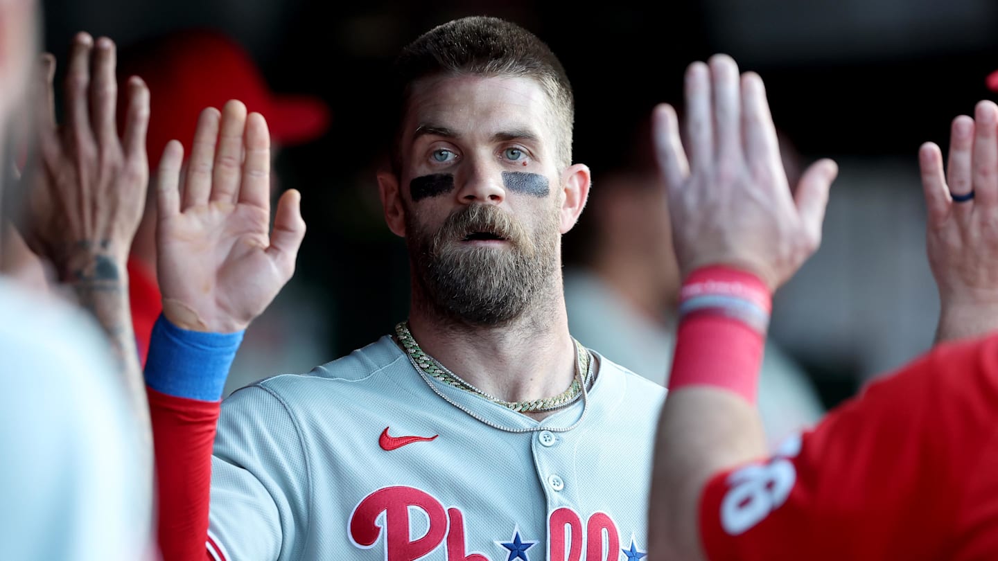 Phillies Expected to Play Bryce Harper in Toronto After Injury