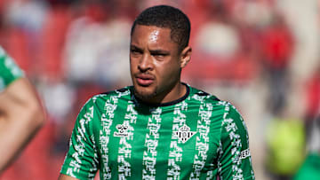 Vitor Roque está retornando ao Brasil, para atuar no Palmeiras