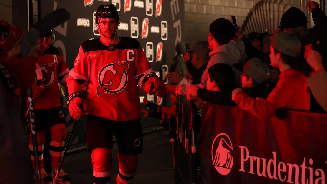 New Jersey Devils center Nico Hischier (13): Ed Mulholland-Imagn Images