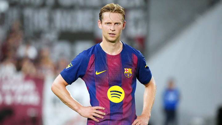 Frenkie de Jong bleibt Barcelona treu Frenkie de Jong bleibt Barcelona treu