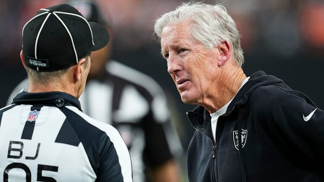 El arbitraje de la NFL vuelve a influir en partidos clave rumbo a los playoffs.