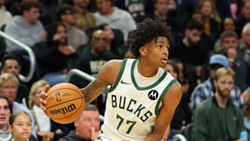 Los Angeles Lakers v Milwaukee Bucks