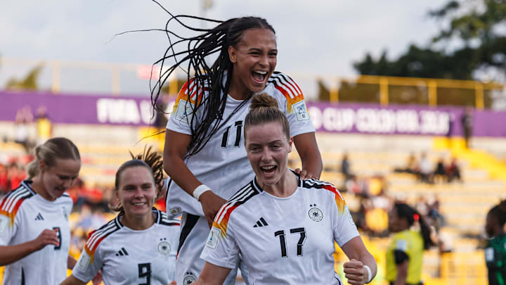 Die U20-Frauen bejubelten den Gruppensieg.