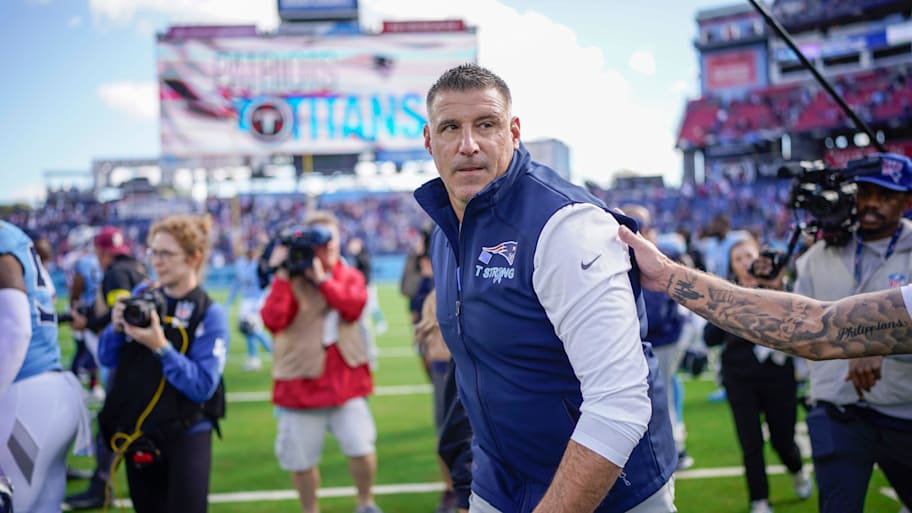 Mike Vrabel on the field in Nashville