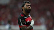 Gabigol desfalca o Flamengo para não correr o risco de ficar fora de sua própria despedida. 