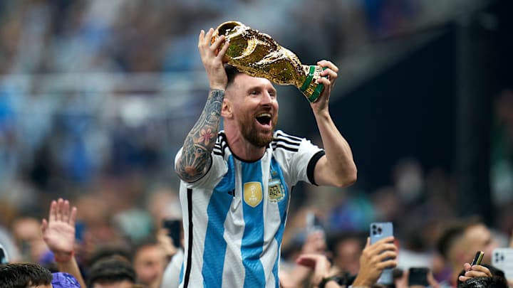 Messi is a fighting champion... Messi is a fighting champion...