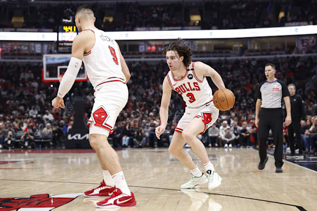 Chicago Bulls guard Josh Giddey (3)