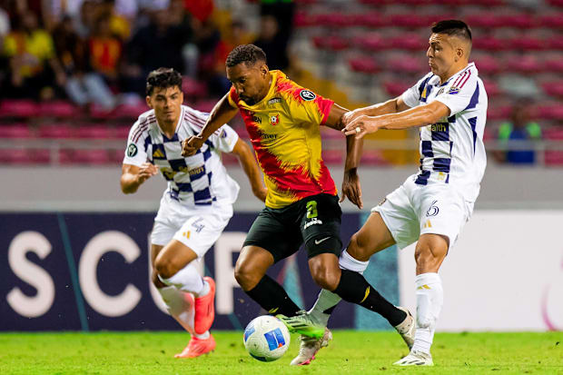 Marcel Hernández in action against Real Salt Lake.
