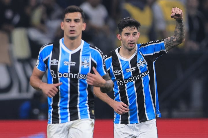 Villasanti jogador do Grêmio