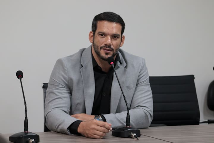 Samir Xaud, médico de 41 anos, pode presidir a CBF