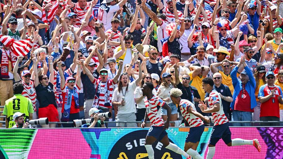 USMNT fans 