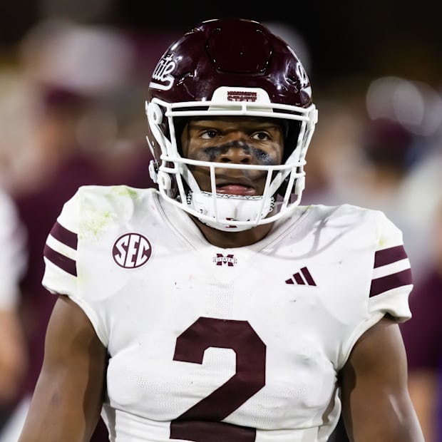 Mississippi State Bulldogs safety Isaac Smith (2) against the Arizona State Sun Devils at Mountain America Stadium. 