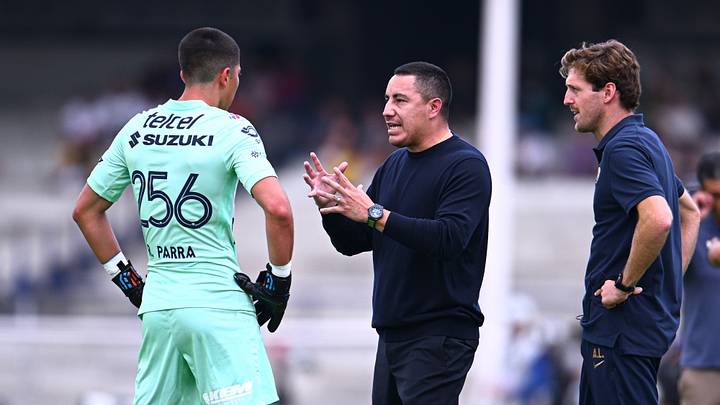 Larrea es parte fundamental del cuerpo técnico de Efraín Juárez con los Pumas de la Universidad.