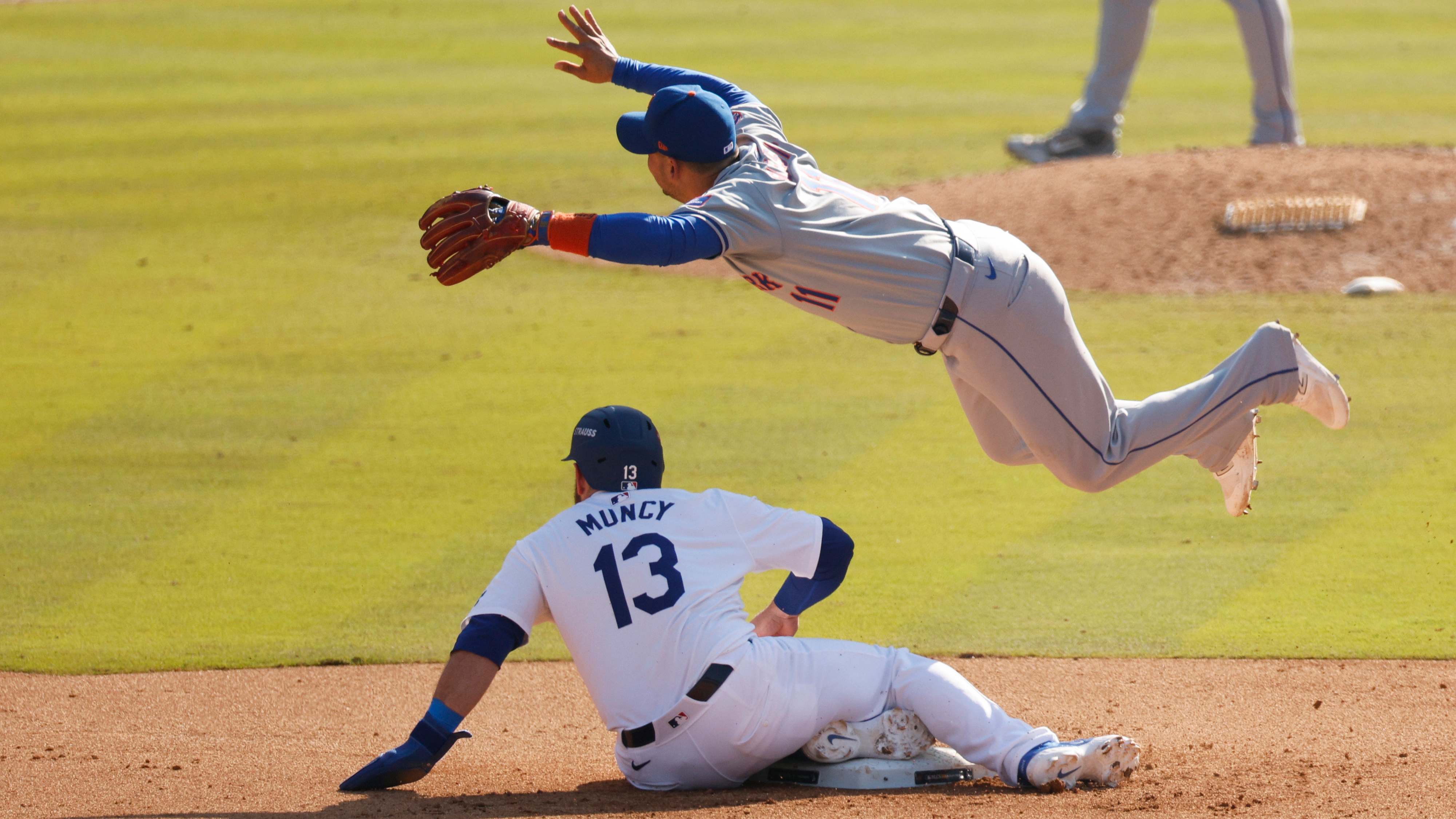 道奇隊在 NLCS 第二場比賽後半場失利，勢頭強勁，讓大都會大汗淋漓