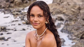 BACHELOR IN PARADISE - ABC's "Bachelor in Paradise" stars Alexe. (Disney/Sami Drasin)