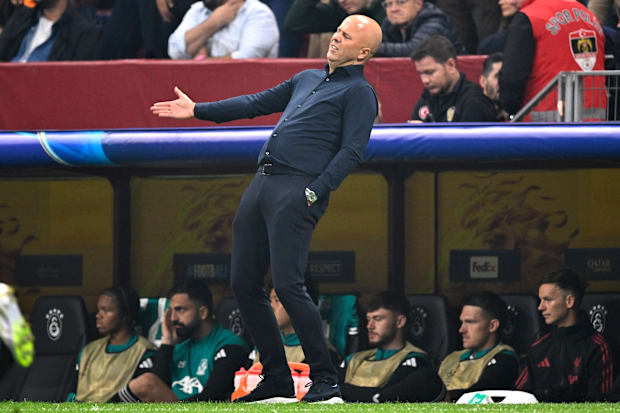 Arne Slot looking dismayed.