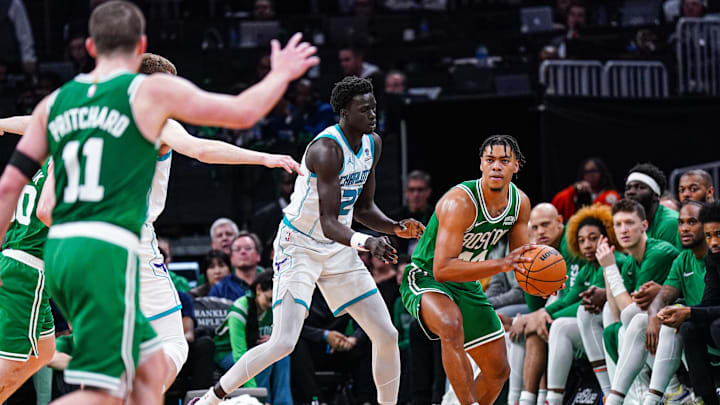 Former Celtics Champion Signs With West Squad