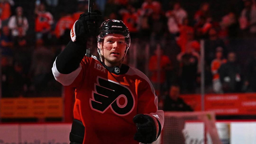 Philadelphia Flyers right wing Matvei Michkov (39) acknowledges the crowd after being named first star of the game against the MontrŽal Canadiens at Xfinity Mobile Arena. Mandatory Credit: Eric Hartline-Imagn Images
