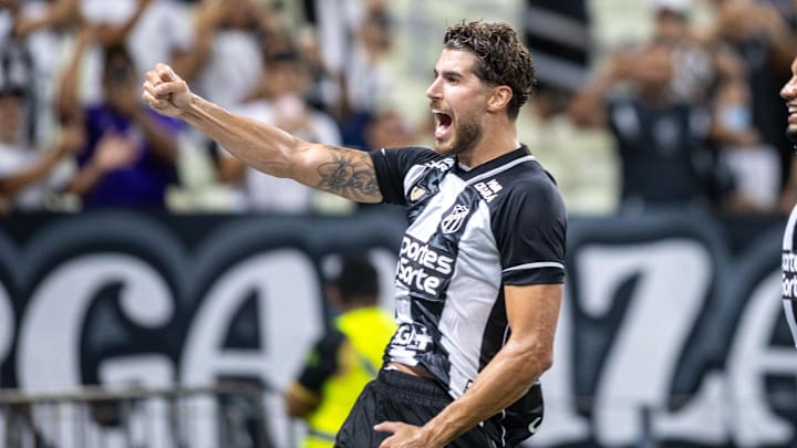 Pedro Raul é figura importante no ataque do Ceará Pedro Raul é figura importante no ataque do Ceará