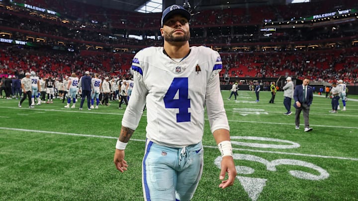 Sarah Jane Ramos shows off baby bump in matching pink with fiancé Dak  Prescott