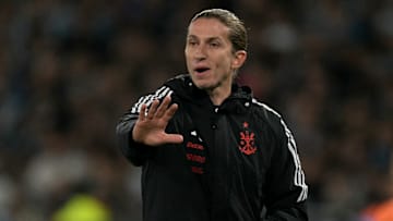 Filipe Luís foi demitido na madrugada de segunda (2) para terça (3)