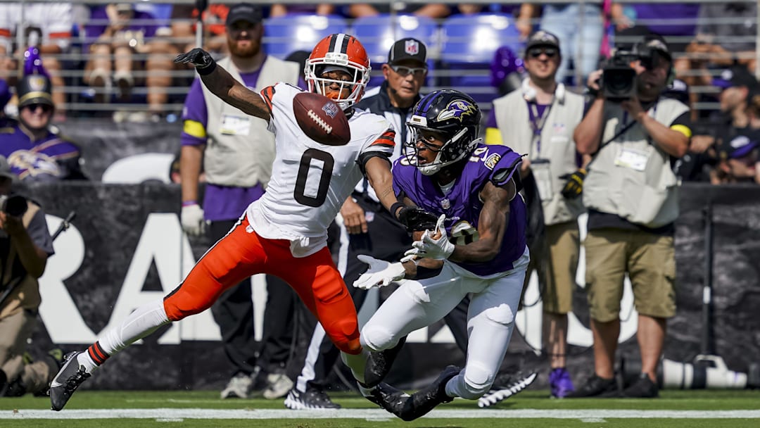 Sep 14, 2025; Baltimore, Maryland, USA; Baltimore Ravens wide receiver DeAndre Hopkins (10) completes a reception during the third quarter at M&T Bank Stadium. Mandatory Credit: Mitch Stringer-Imagn Images