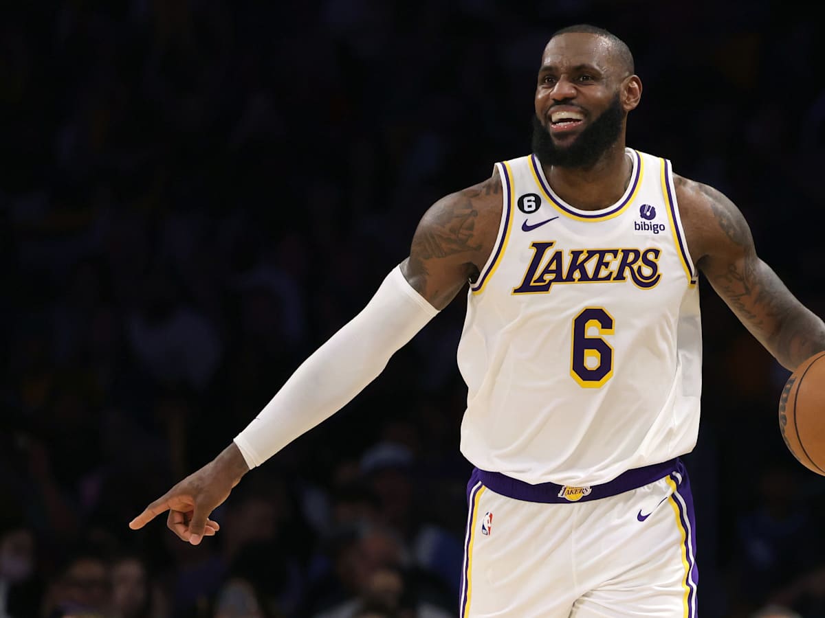 Que tiene que hacer LeBron James para ser considerado mejor que Michael Jordan