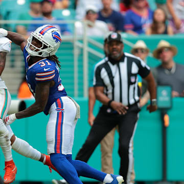 Miami Dolphins wide receiver Jaylen Waddle (17) makes a touchdown catch against Buffalo Bills cornerback Maxwell Hairston (31) during the first half at Hard Rock Stadium.