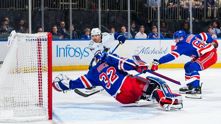 Vancouver Canucks v New York Rangers