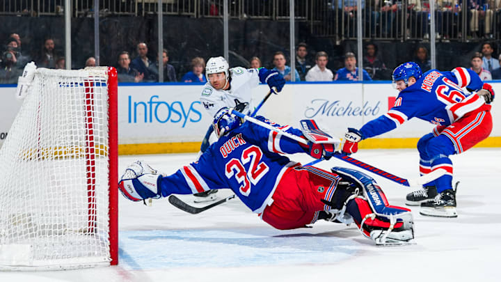 Vancouver Canucks v New York Rangers