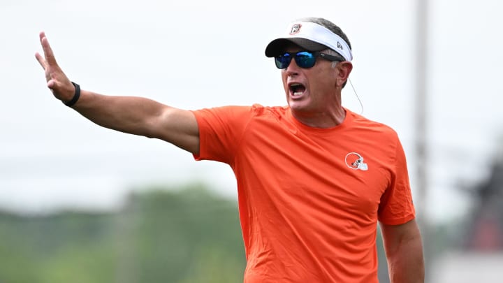 Aug 5, 2024; Cleveland Browns defensive coordinator Jim Schwartz during practice at the Browns training facility in Berea, Ohio. Mandatory Credit: Bob Donnan-USA TODAY Sports