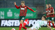 Arne Maier hat sich zur tragenden Säule beim FCA entwickelt.