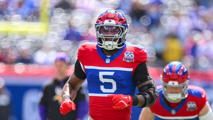 Sep 8, 2024; East Rutherford, New Jersey, USA; New York Giants linebacker Kayvon Thibodeaux (5) warms up before a game against the Minnesota Vikings at MetLife Stadium.  