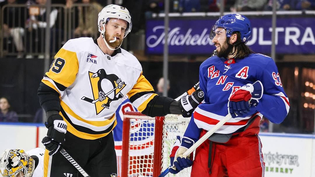 Feb 28, 2026; New York, New York, USA;  Pittsburgh Penguins right wing Anthony Mantha (39) and New York Rangers center Mika Zibanejad (93) at Madison Square Garden. Mandatory Credit: Wendell Cruz-Imagn Images