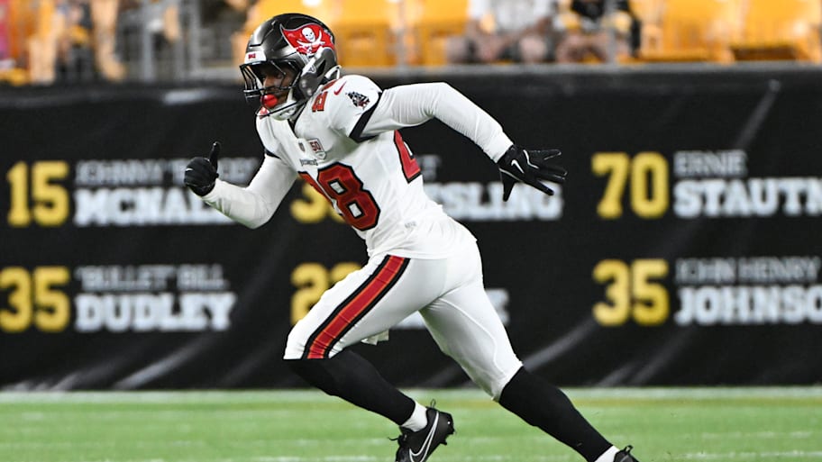 Tampa Bay Buccaneers safety Shilo Sanders threw a punch in the second quarter of Saturday night's preseason game against the Buffalo Bills. | Barry Reeger-Imagn Images