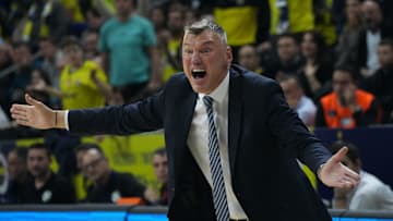 Fenerbahce Beko Istanbul v FC Bayern Munich - Turkish Airlines EuroLeague