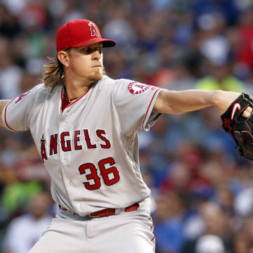 Aug 9, 2016; Chicago, IL, USA; Los Angeles Angels starting pitcher Jered Weaver (36) delivers a