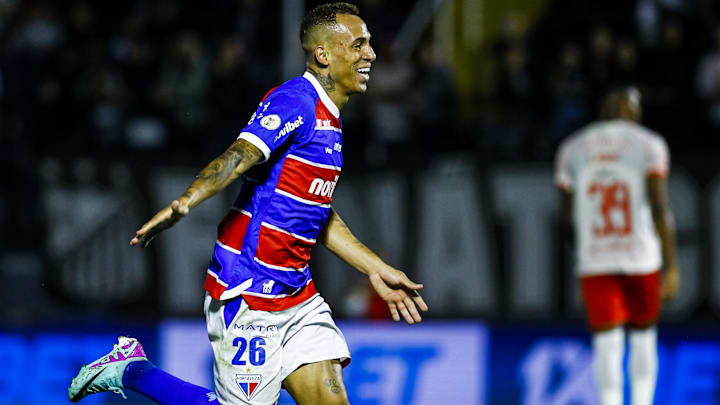 Breno Lopes, atacante do Fortaleza em 2024
