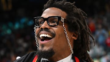 Celebrities Attend Los Angeles Lakers v Atlanta Hawks